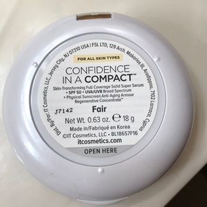 It Cosmetics Confidence In A Compact